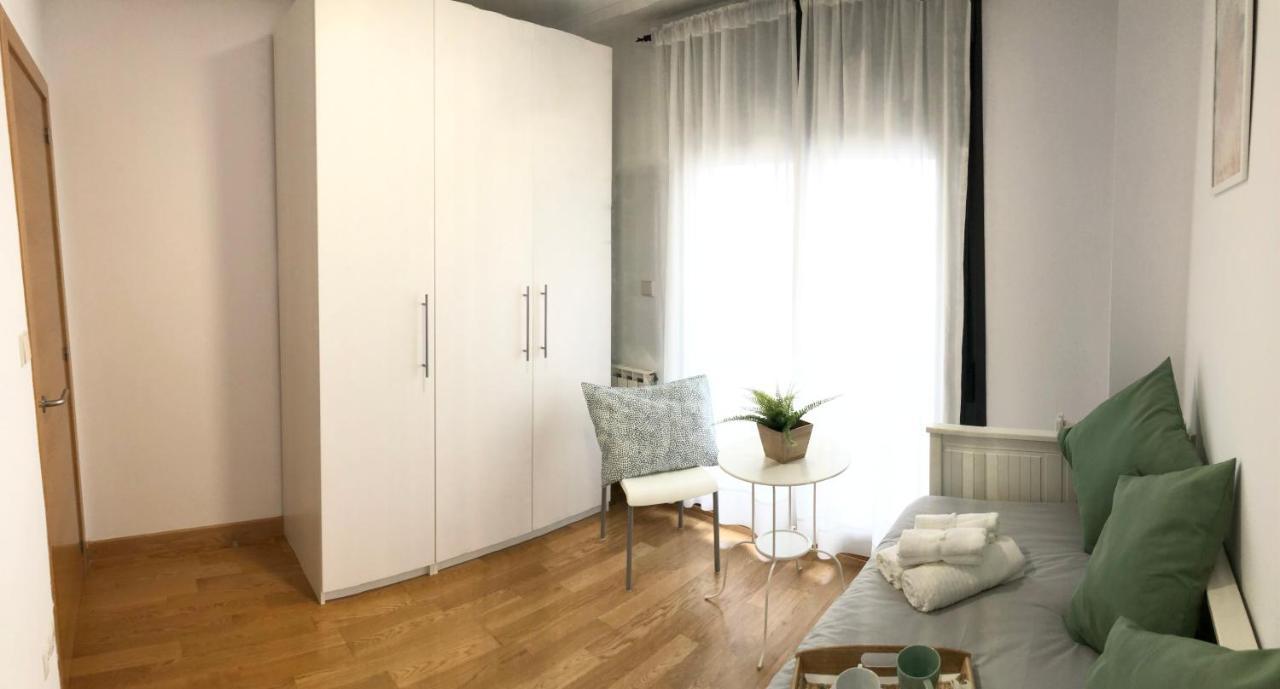 カストロ・ウルディアレスApartamento 2 Centrico Garaje Wi-Fi Para Trabajarアパートメント エクステリア 写真